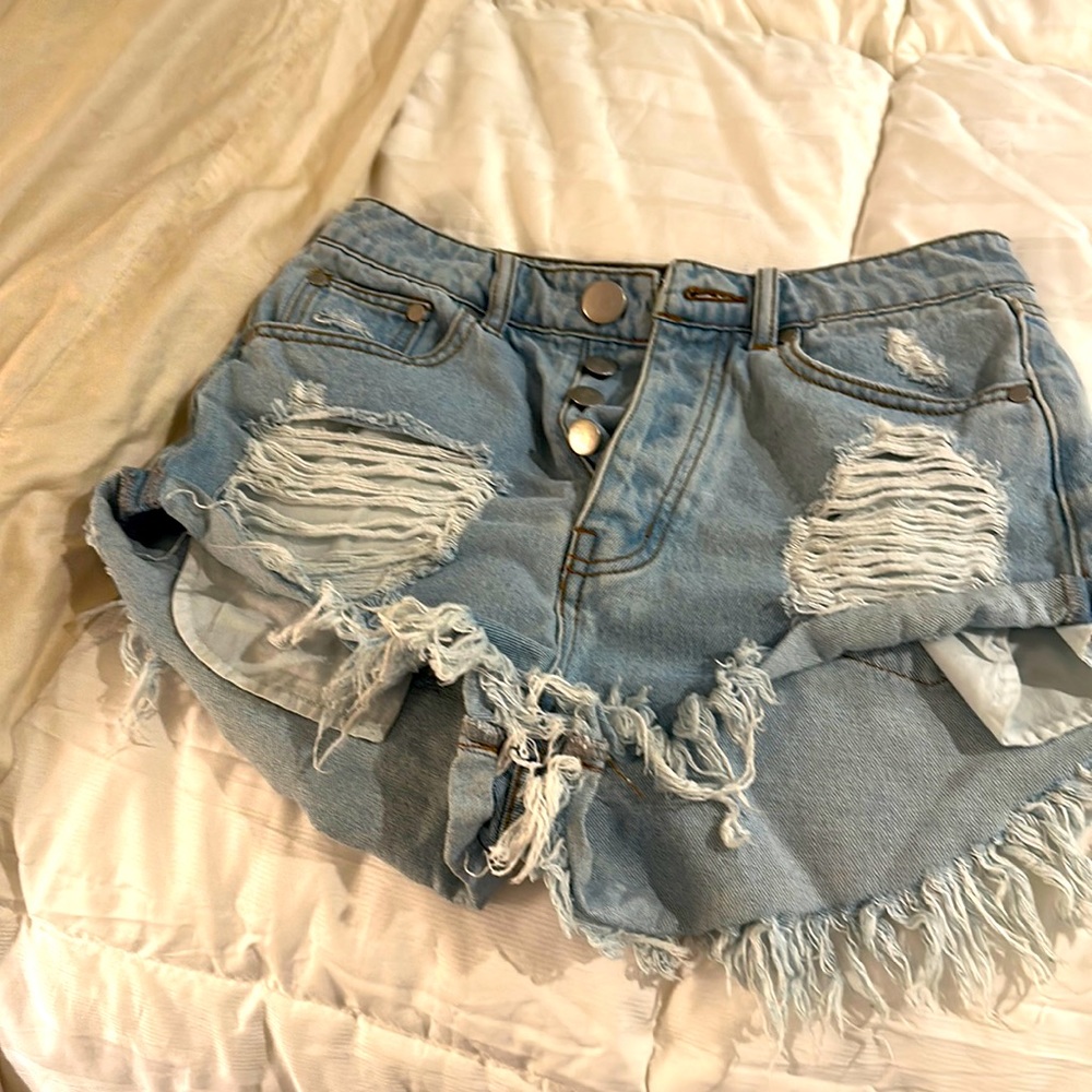 Cute jeans shorts